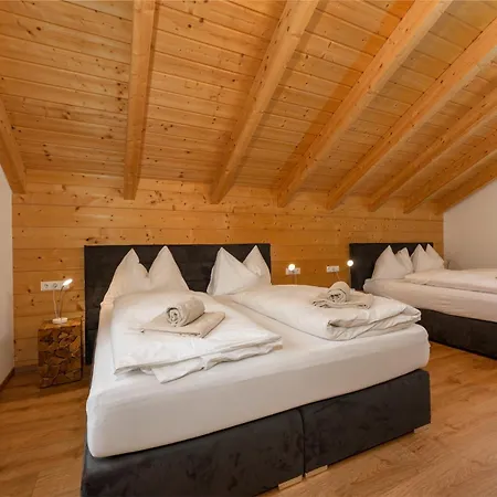 Chalet Reiteralm- With Schladming-Dachstein Summer Card Schladming